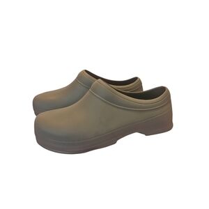 SKECHERS UNISEX Slip-On Lightweigh Mule Clogs Size 7